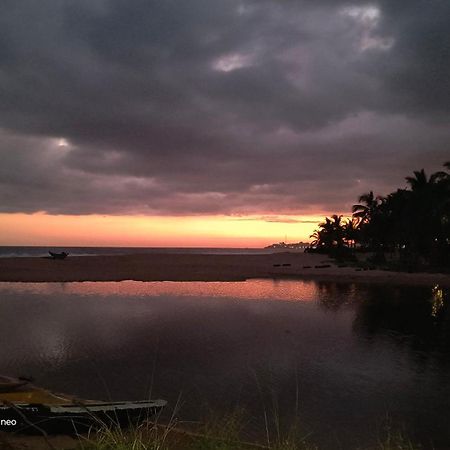Lonely Beach Resort Tangalle Esterno foto